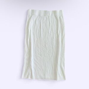 White Ribbed Knit Skirt Marled Viscose Blend Soft M Knee length Preppy